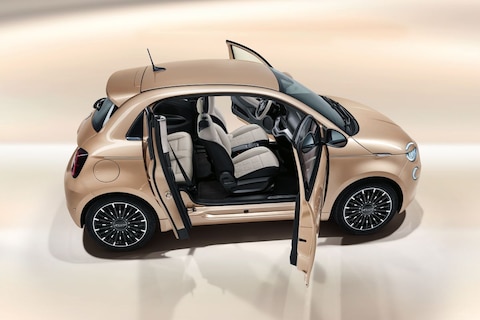 Fiat 500e 3+1 heeft deurtje extra