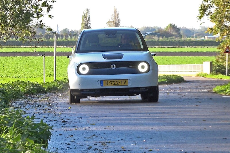 Honda e