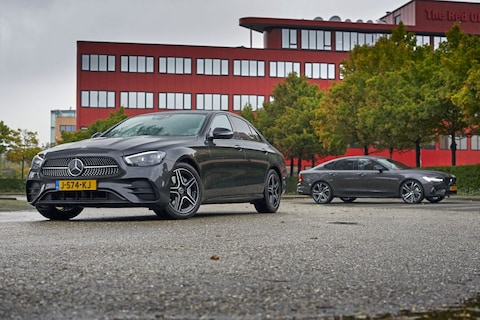 Mercedes-Benz E-klasse vs. Volvo S90 - Vergelijkende Test