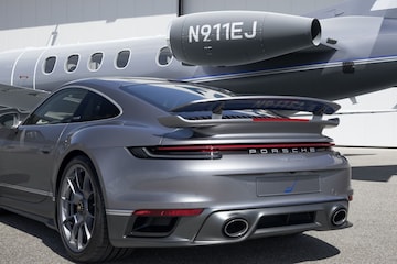 Porsche 992 Turbo S Embraer
