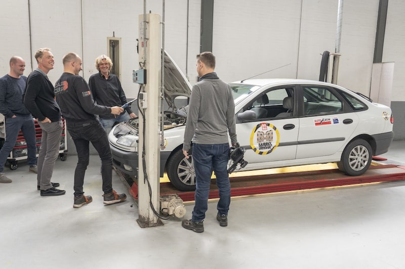 Barrelbrigade 2020 Renault Laguna