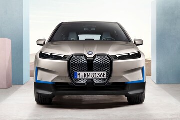 BMW iX
