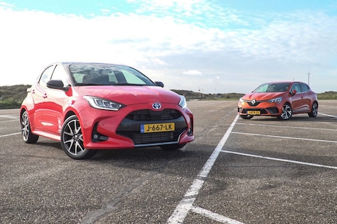 Renault Clio E-Tech Hybrid vs. Toyota Yaris - Vergelijkende Test