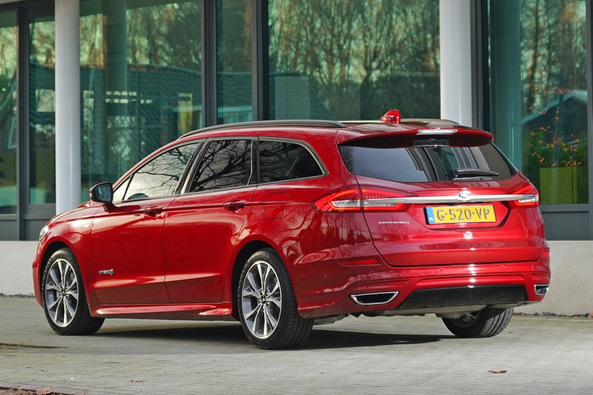 Ford Mondeo Hybrid