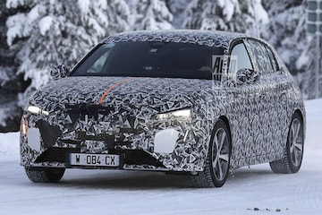 Peugeot 308 spyshots