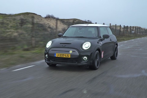 Eindejaarsvideo – Marco - Mini Cooper SE