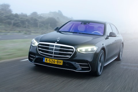 Mercedes roept S-klasse terug om productiefout