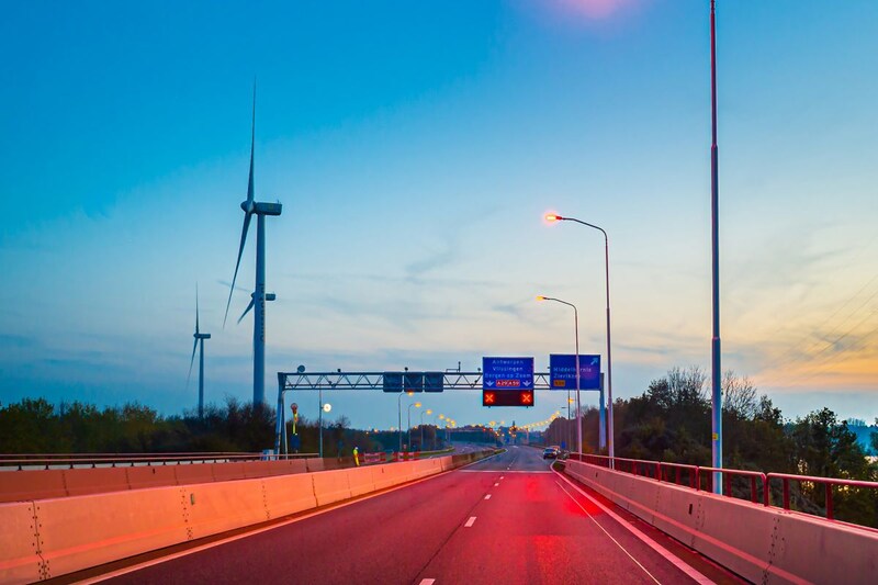 Lege snelweg