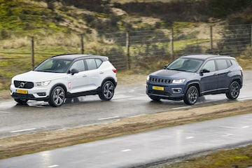 Volvo XC40 vs. Jeep Compass