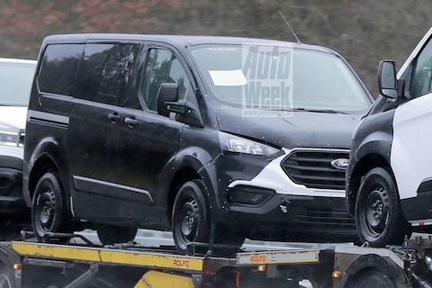 Nieuwe Ford Transit gespot in oud jasje