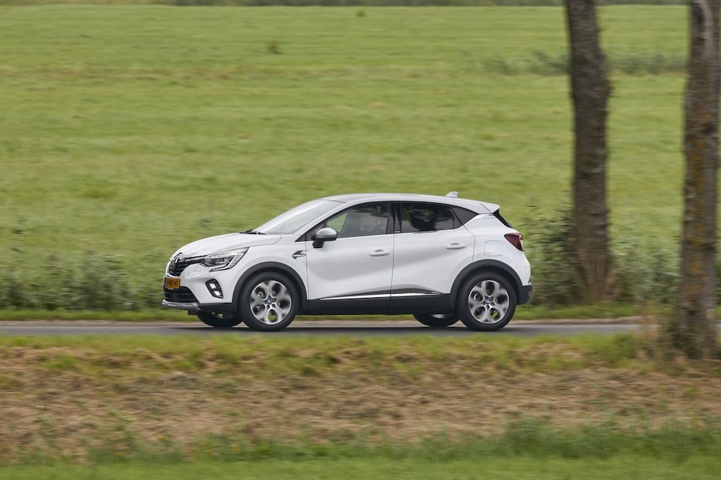 Test: Renault Captur PHEV - AutoWeek