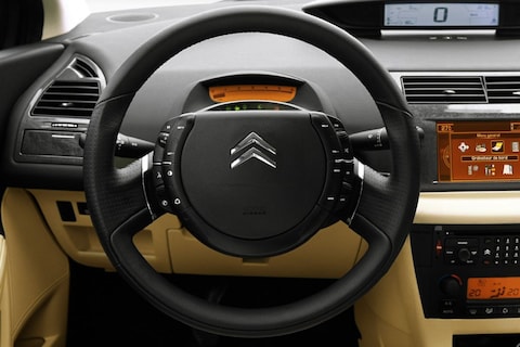 Opmerkelijke stuurwielen - De Vluchtstrook