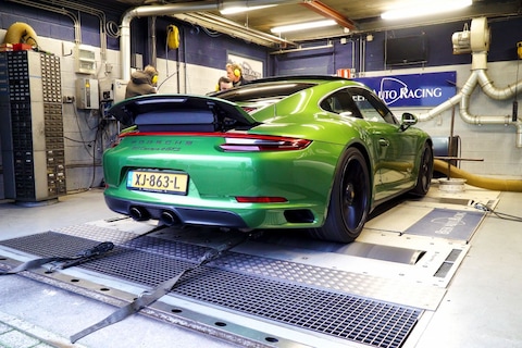 Porsche 911 Carrera 4 GTS - Op de Rollenbank