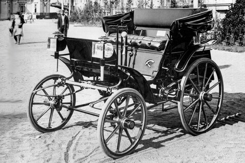 De Vluchtstrook: de allereerste auto's uit Rusland