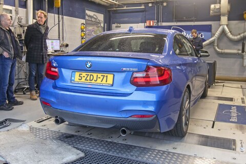 BMW M235i - Op de Rollenbank