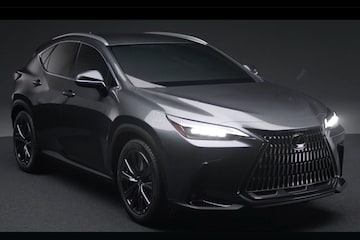 Lexus NX gelekt