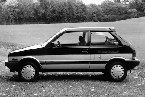 Het dak van de eerste Subaru Justy - De Vluchtstrook