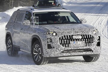 Audi Q9 spyshots