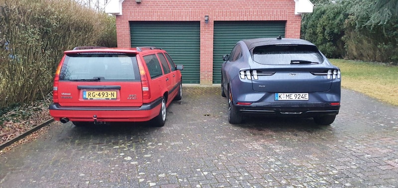 Volvo 850 Ford Mustang Mach-E Bas van Putten