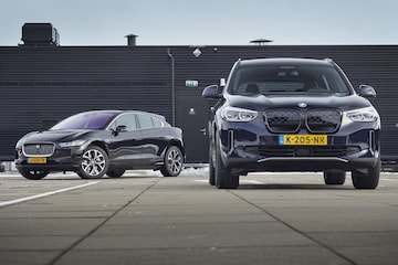 BMW iX3 vs Jaguar i-Pace