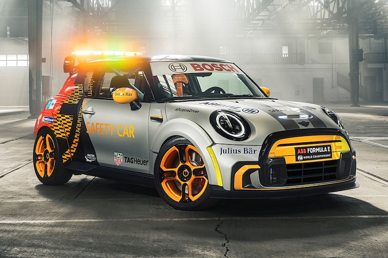 Mini Electric Pacesetter inspired by JCW