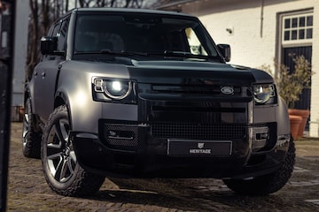 Land Rover Defender Heritage Customs Valiance