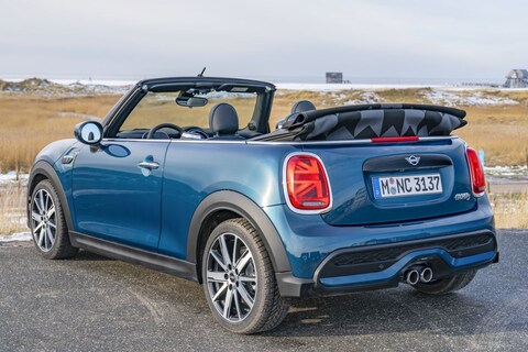 Mini blijft trouw aan Mini Cabrio