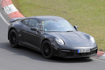 Porsche 911 'Safari' spyshots