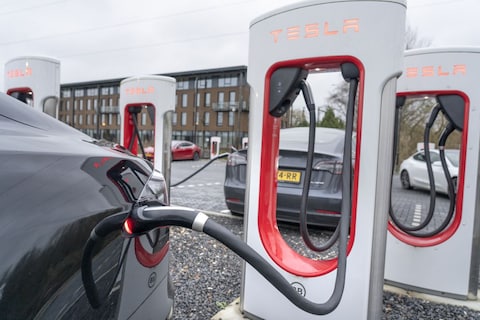 Tesla opende afgelopen kwartaal 450 snelladers in Europa