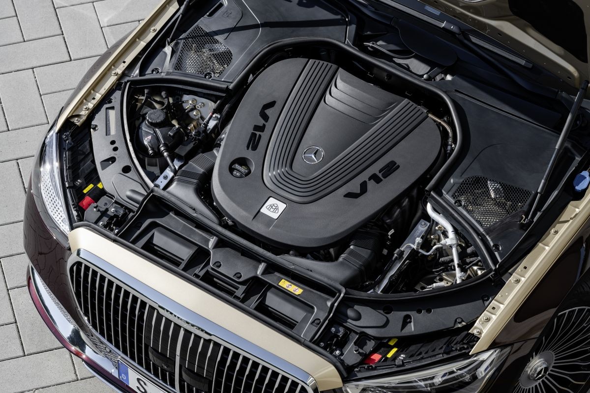 Mercedes-Maybach S680 V12 
