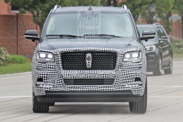 Lincoln Navigator Spyshots