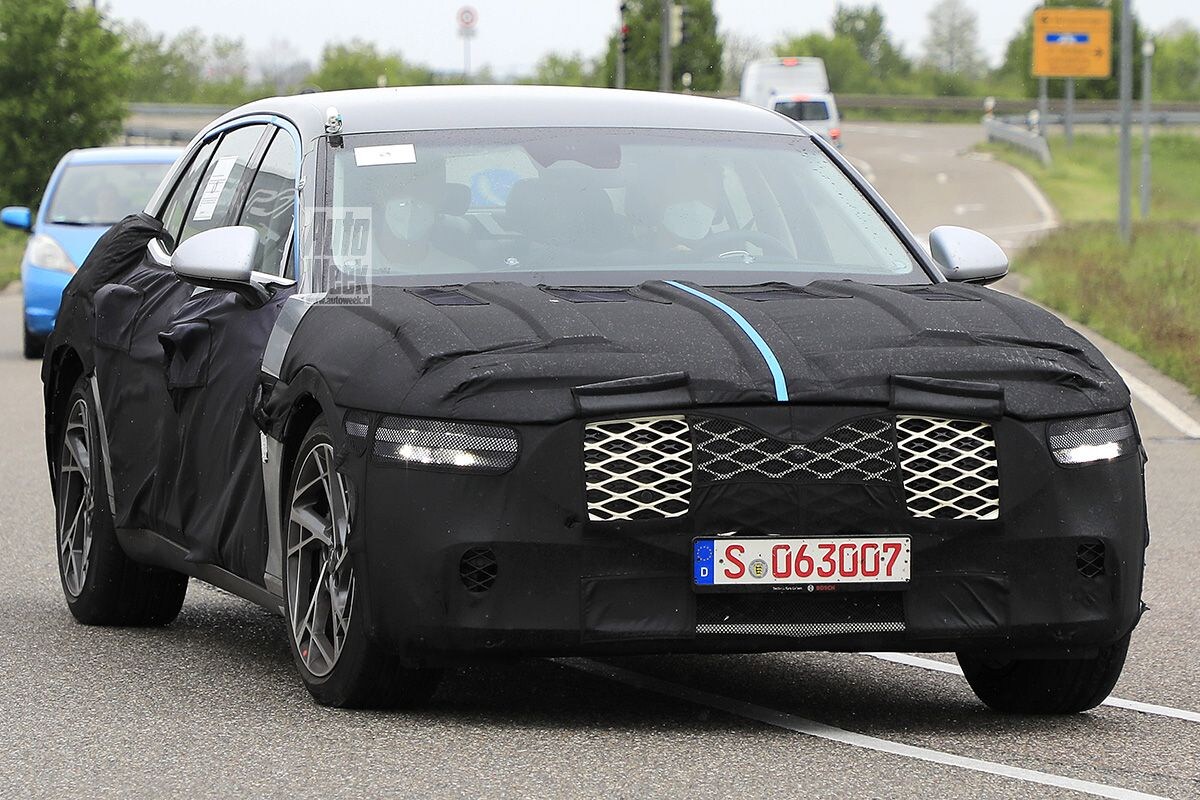 Spyshots Genesis G90