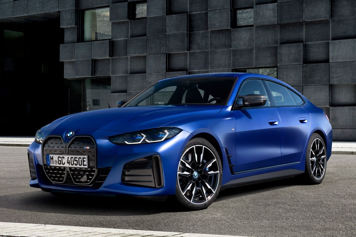 BMW i4