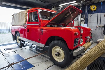 AutoWeek 23 - Rollenbank Land Rover