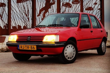 Peugeot 205