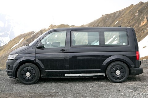 Elektrische Volkswagen ID. Buzz vermomd als Transporter