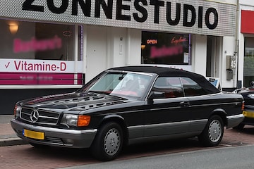 Mercedes-Benz SEC Cabriolet