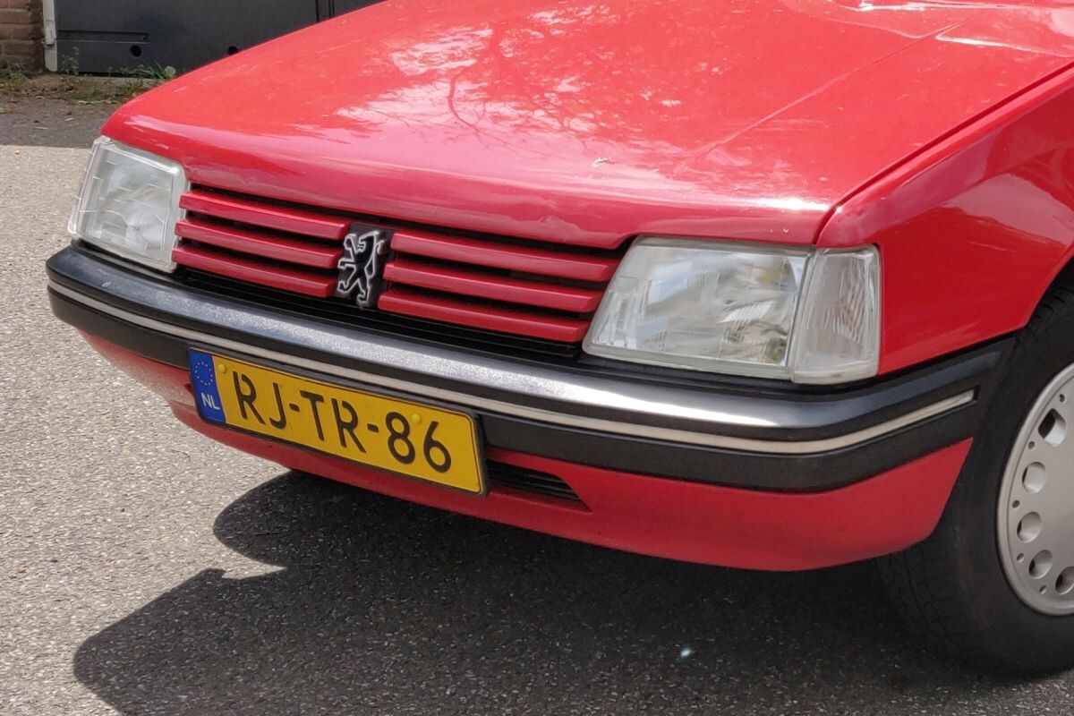 Peugeot 205