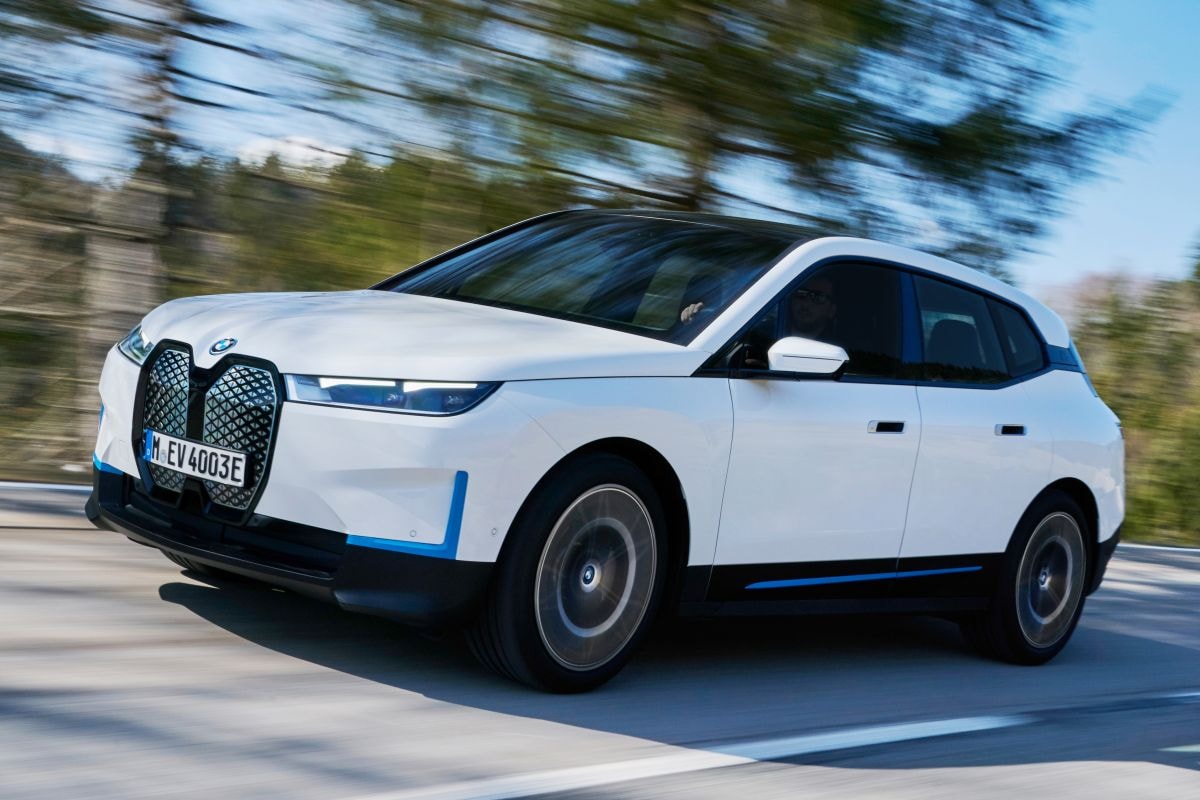 BMW iX