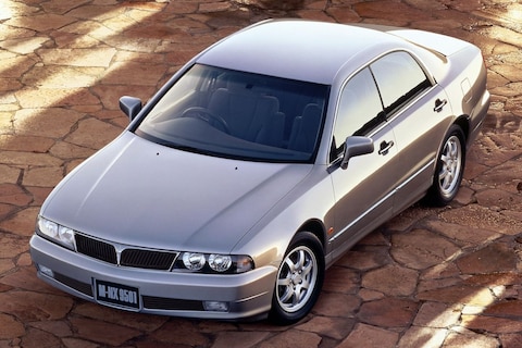 De eerste auto met adaptieve cruisecontrol - De Vluchtstrook