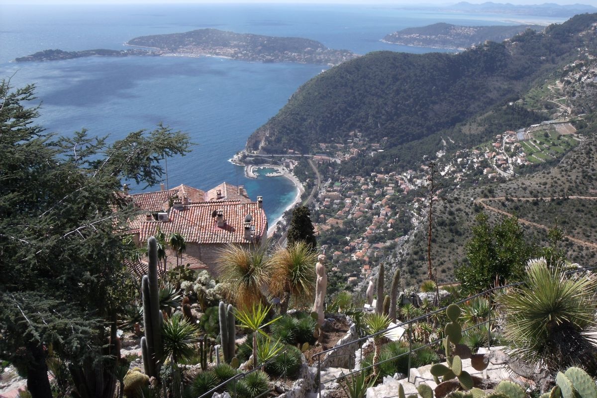 Rit naar CÃ´te d'Azur Peugeot 404 cabrio