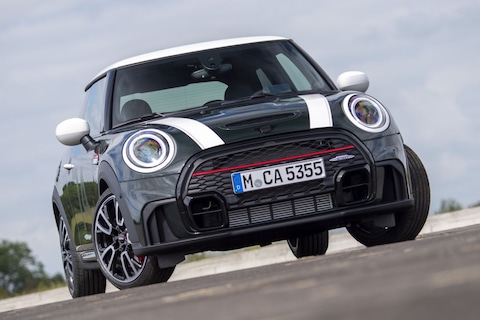 Mini viert feest met JCW Anniversary Edition