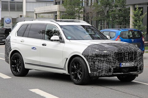 Gefacelifte BMW X7 opnieuw in beeld