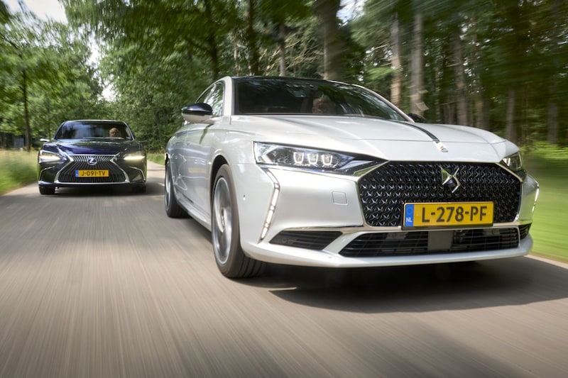 Lexus ES vs. DS9