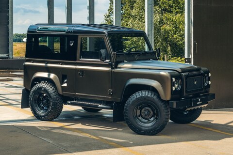 Bijzondere Land Rover Defender V8 van Heritage Customs