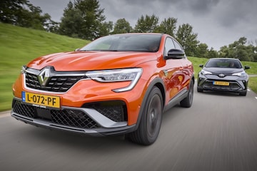 Renault Arkana vs. Toyota C-HR