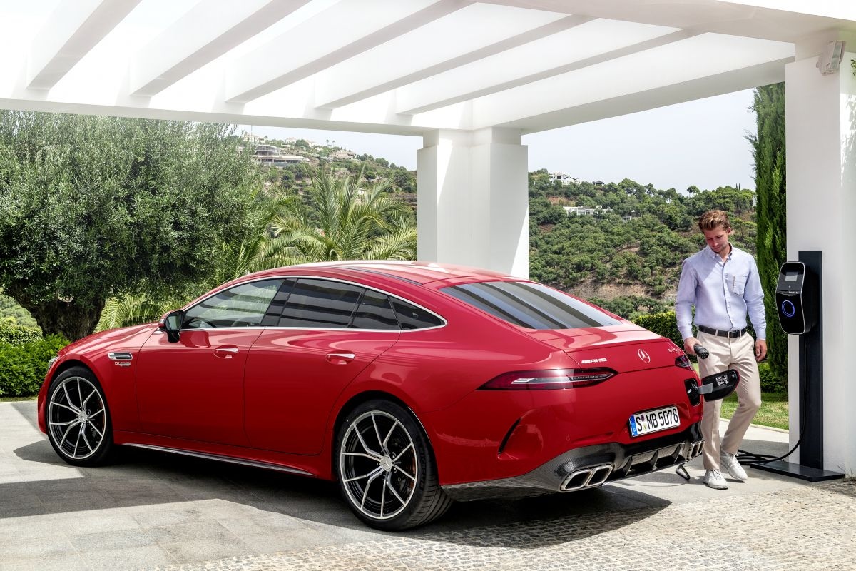 Mercedes-AMG GT 63 S E Performance