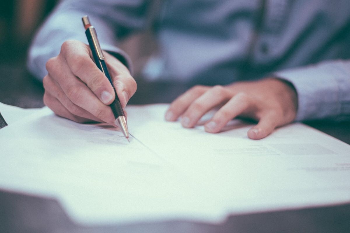 Contract tekenen front
