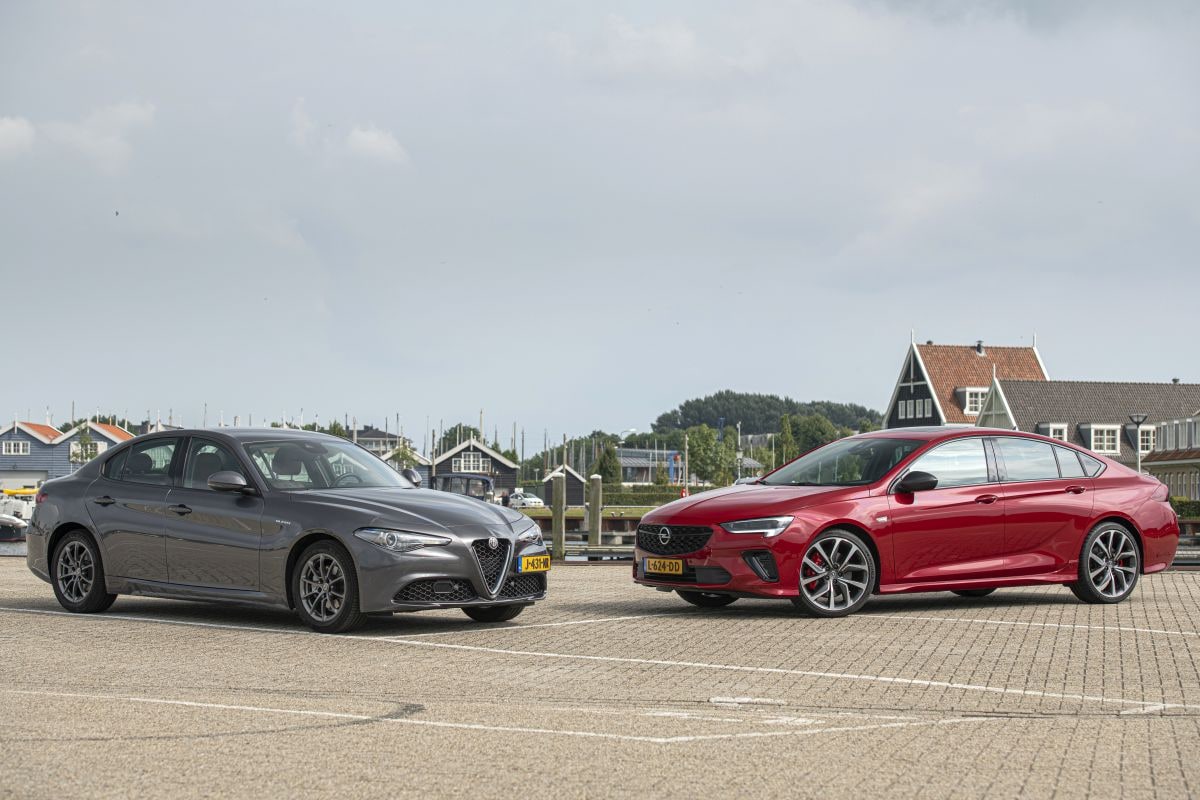 AutoWeek 36 Alfa Romeo Giulia 2.0T Super - Opel Insignia GSi