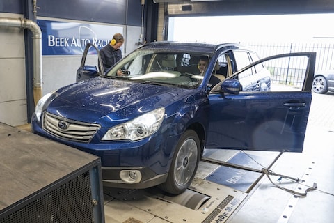 Subaru Outback 3.6 R - Op de Rollenbank